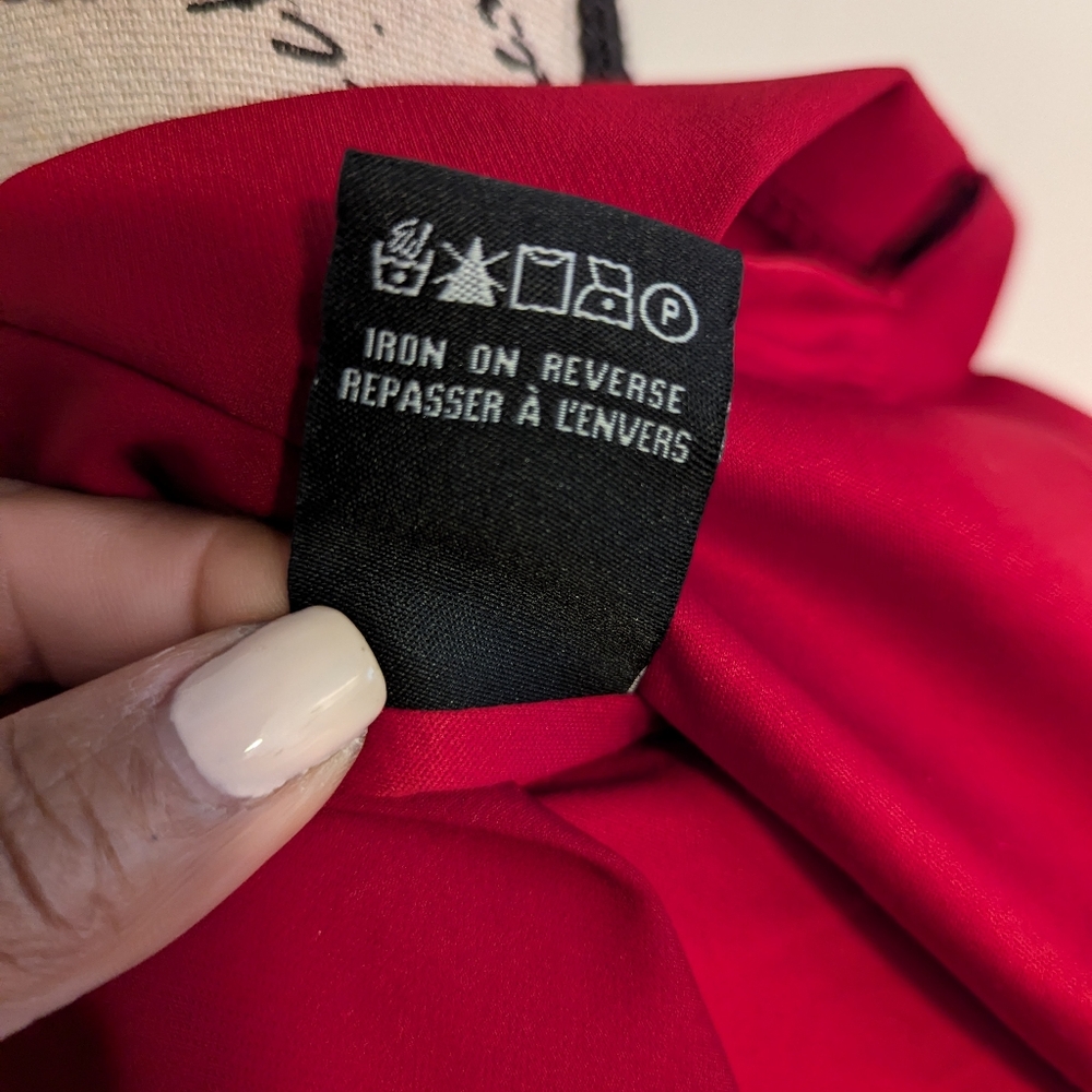 Le Château| NWOT Puffed Sleeve Red Dress - Picture 8 of 10
